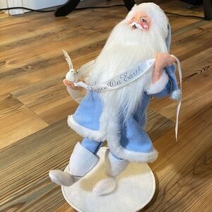 Annalee 13" Doll Blue Santa of Peace figurine 2000 Macys Exclusive